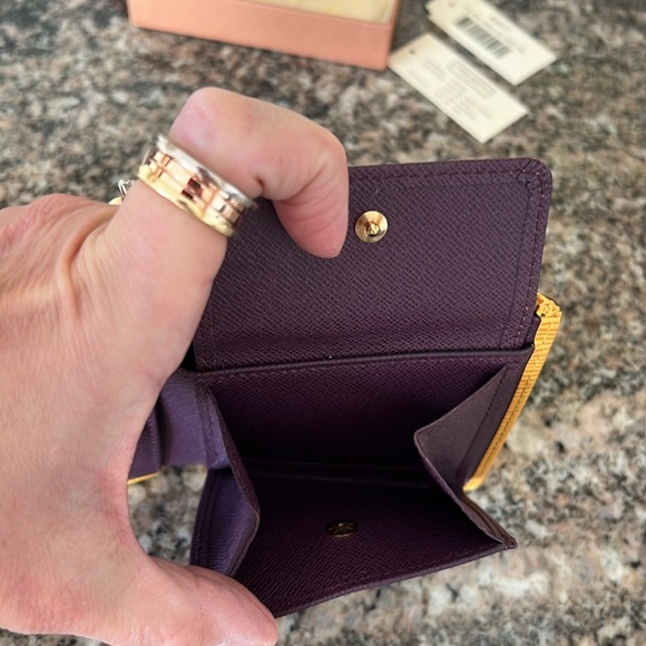 Louis Vuitton Yellow Epi Portefeuille Marco Wallet - Picture 6 of 16